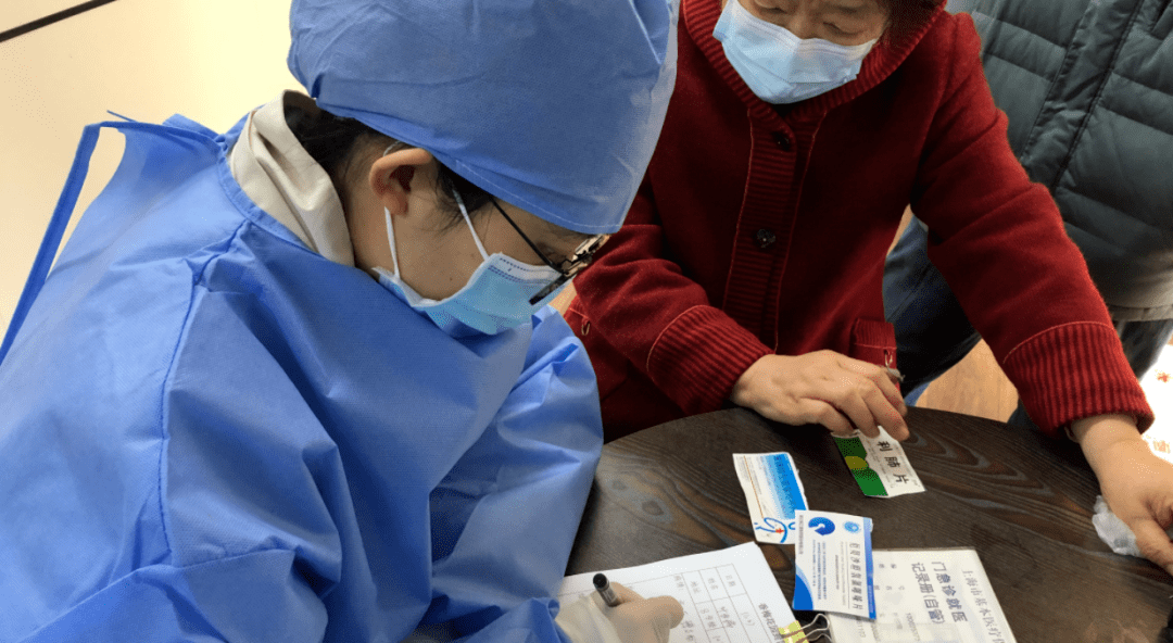 北京24小时套医保卡回收商家(急用钱24小时医保提取)